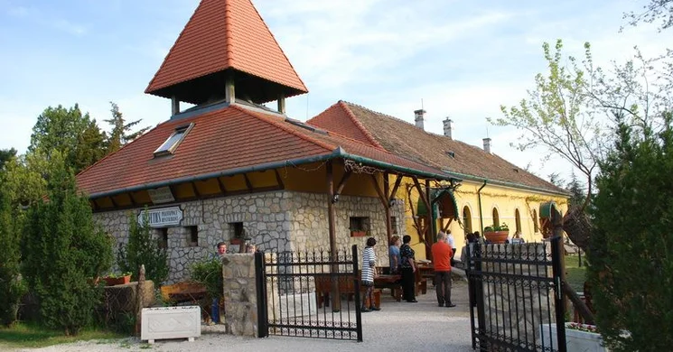 Festetics Pince Étterem