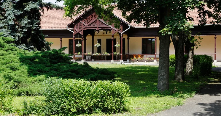 Kishantosi-kastély Rendezvényhelyszín és Oktatási Központ