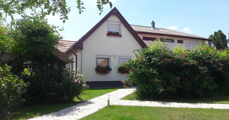 Kertész Vendégház Hegykő