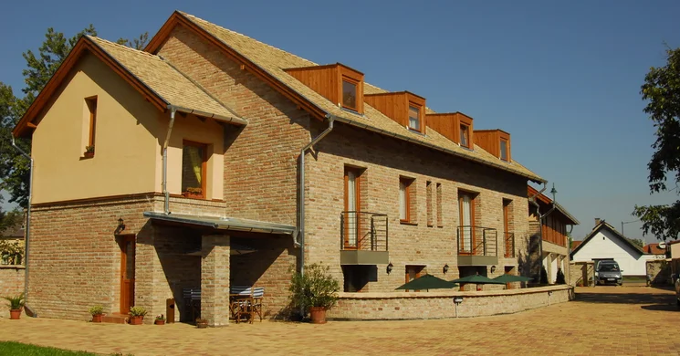 Várárok Apartman