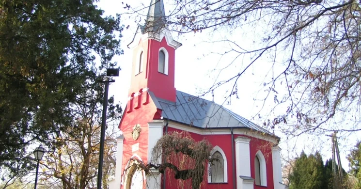 Kék Kápolna, Vörös Kápolna kiállítóhelyek Balatonboglár