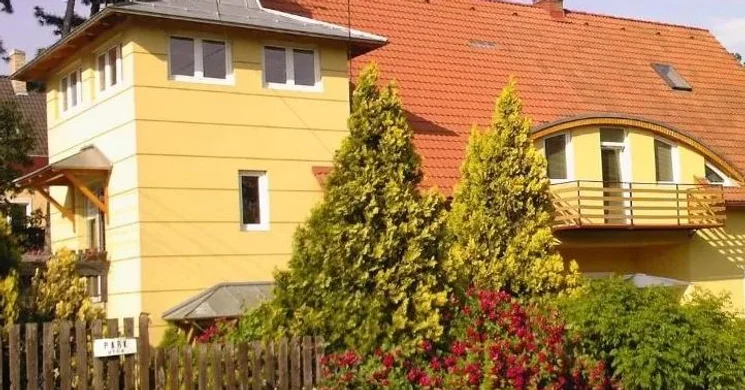 Lívia Apartmanház