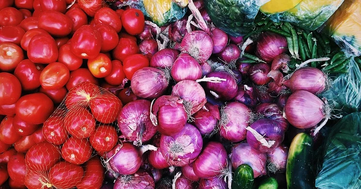 Szakoly Piac