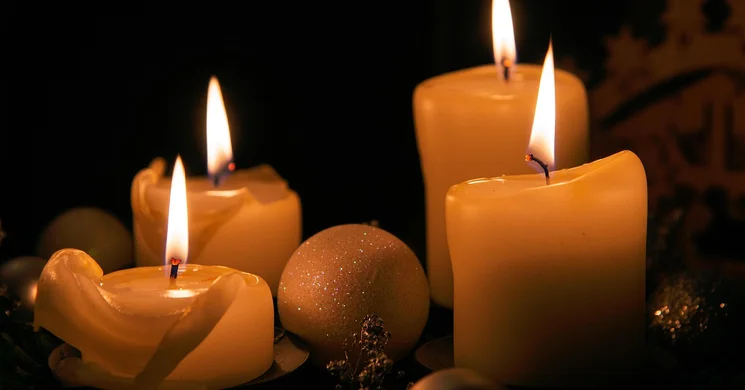 Advent Taksony