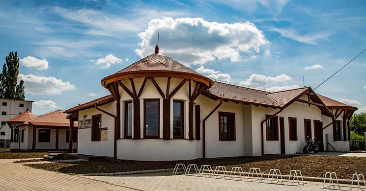 Halászbárka Látogatóközpont Hortobágyi-halastó