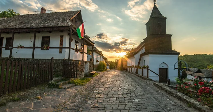 Hollókő programok 2026 - Fesztiválok, események, rendezvények