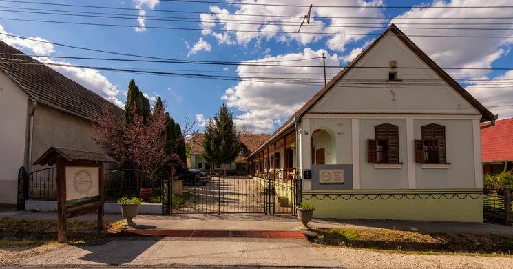 Noresa Dekor és Panzió Szálka