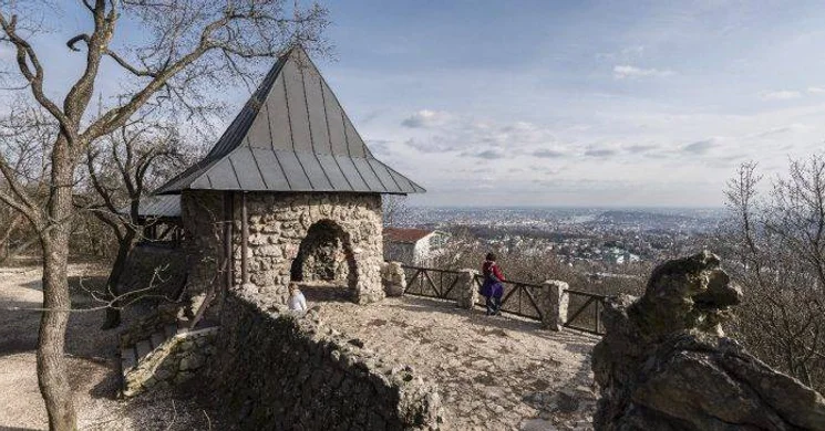 Látó-hegyi Árpád-kilátó Budapest