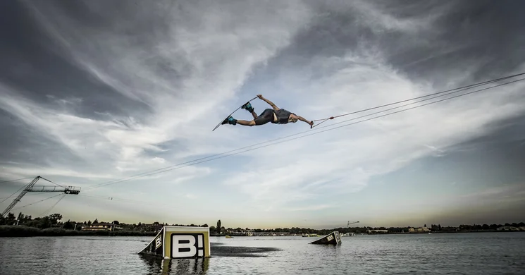 Venice Beach Cable Park - Vízisí és Wakeboarding Fun Park