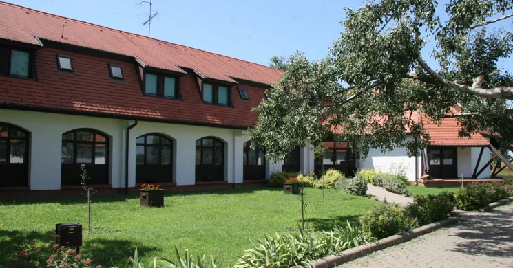 Természetfotózás szakvezetéssel a Sterbetz István Túzokvédelmi Látogatóközpontban