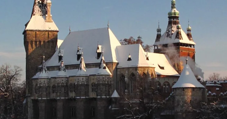 Advent Vajdahunyad Vár. Adventi koncertek, online jegyvásárlás