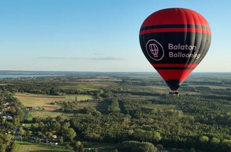 Hőlégballonos élmény Hévíz és a Balaton felett 2026 – Pihenés a Bonvital felnőttbarát szállodában