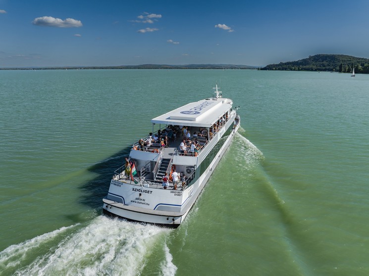 Hajókirándulás Alsóörs 2026 -  Menetrendi hajók és sétahajók