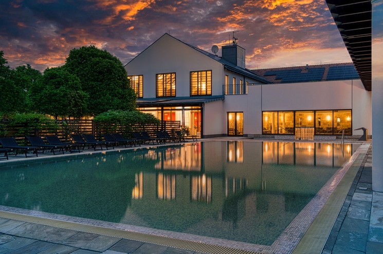 Szeptemberi akciós wellness 2026 -  1 éjszaka félpanzióval a tiszafüredi Balneum Hotelben