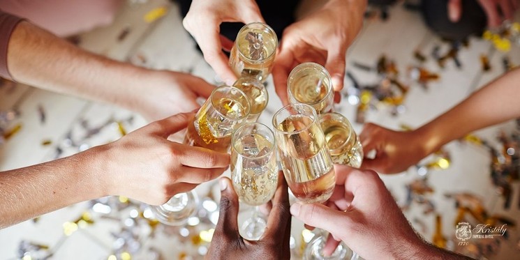 Szilveszteri wellness pihenés Tatán, ünnepi vacsorával és szilveszteri partyval a Kristály Hotelben 2026