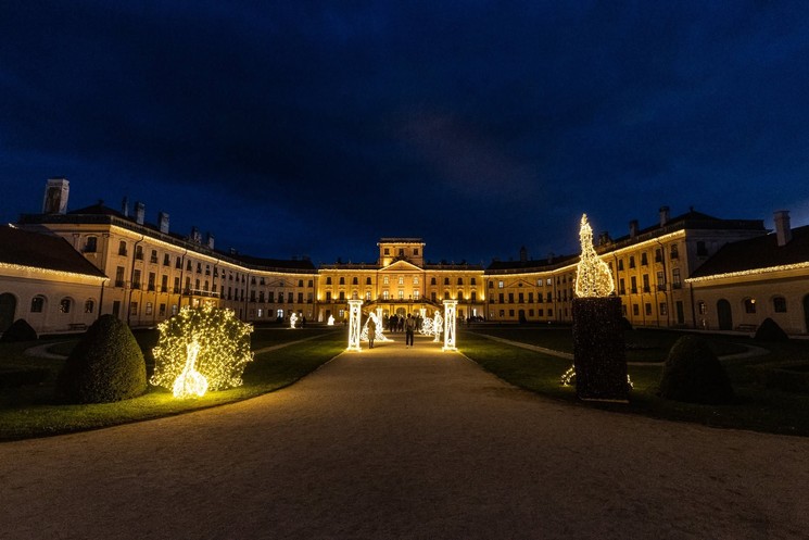 Fénykiállítás Fertőd 2026 - Varázslatos séta az Esterházy-kastély fénykertjeiben