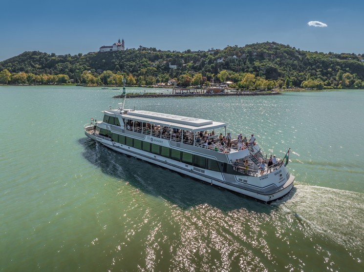 Tihanyi hajókirándulás 2026 -  Menetrendi hajójáratok