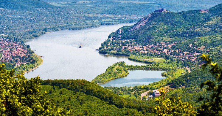 Dunakanyar hajózás hop-on hop-off körjáratok 2026 - Fedezzék fel velünk a Dunakanyar szépségét!