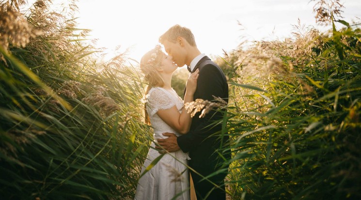 Romantikus, rusztikus vagy vintage esküvő Ópusztaszeren – természetközeli álomhelyszín