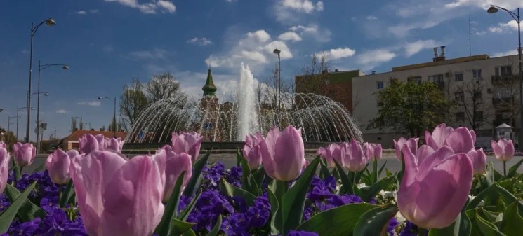 Városnézés Gyula 2026 - Belvárosi barangoló séta áprilisban