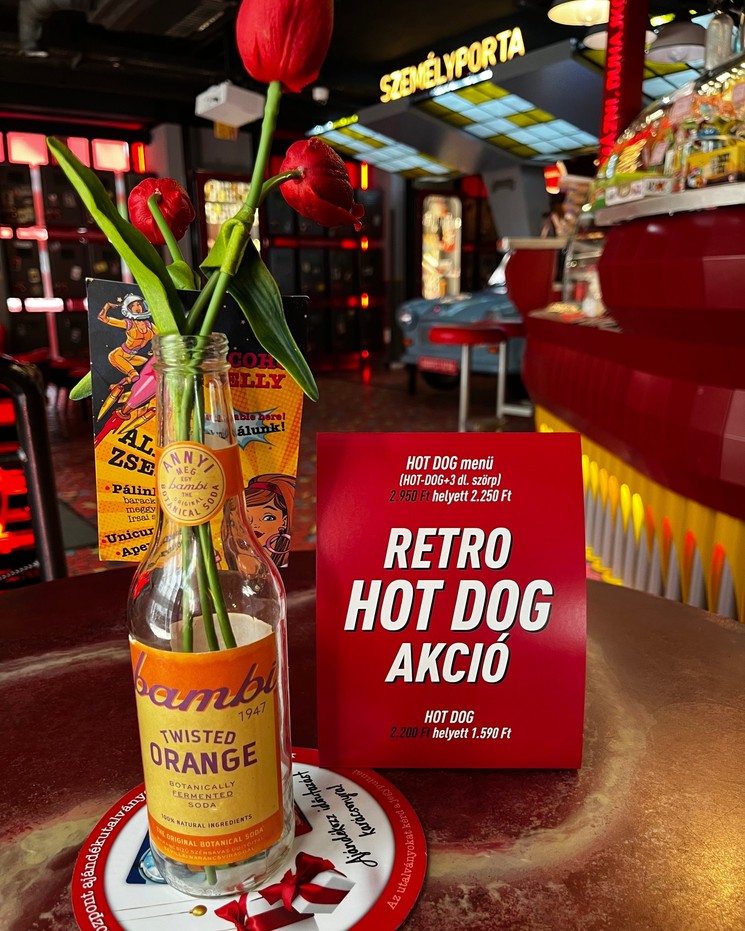 Retro hot dog 2026 Budapest- Gasztro időutazás hétköznaponként a Retro Bisztróban