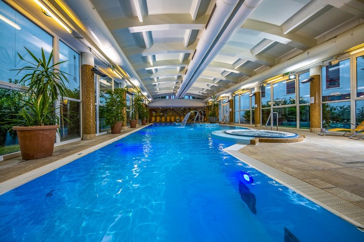 Gyógyfürdős wellness Harkányban, pihenés gyógyfürdő belépővel, korlátlan wellness használattal