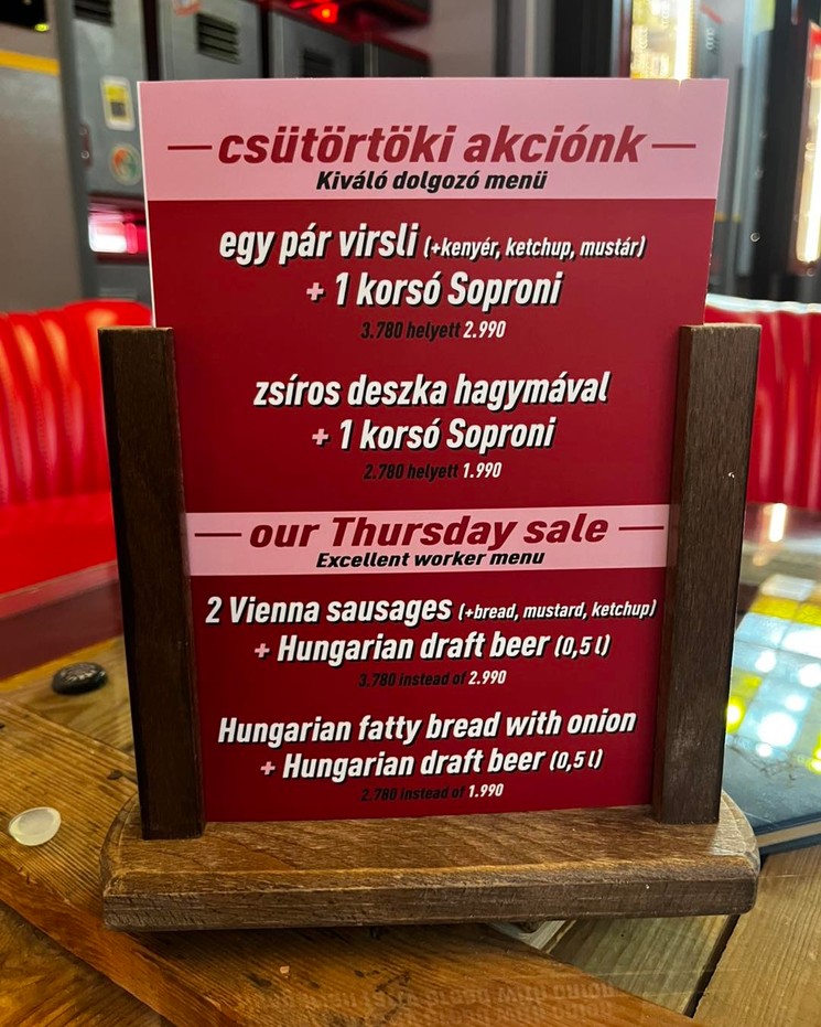 Retró virsli vagy retró zsíros kenyér hagymával és egy korsó sörrel, kiváló dolgozó menüvel várjuk csütörtökönként Retró Bisztrónkban