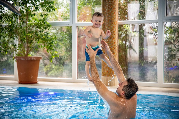 Bababarát wellness hétvége Harkányban családbarát és bababarát szállodánkban