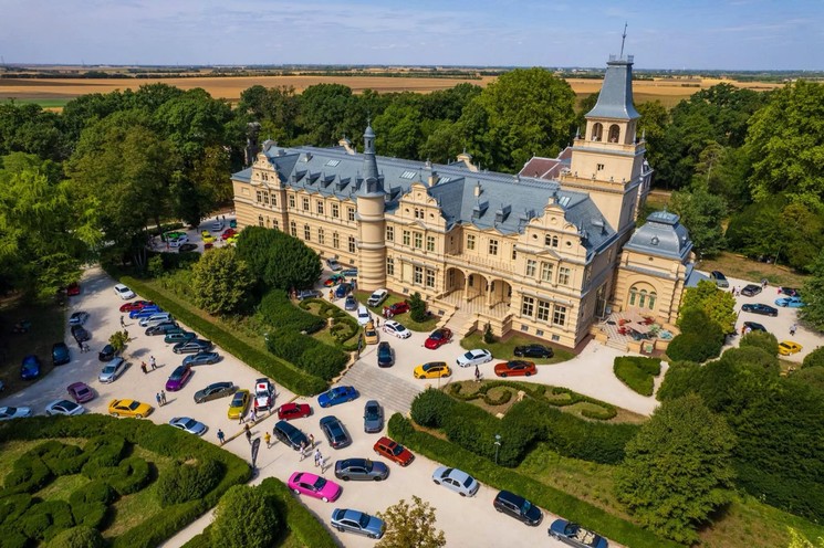 Euphoria Castle Meet 2026 - Exkluzív autó és motoros rendezvény