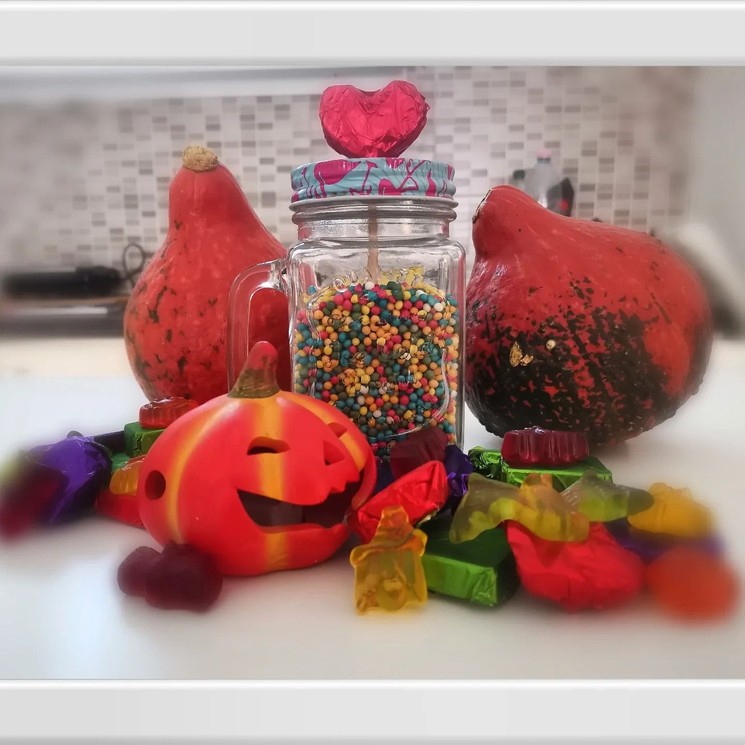 Halloween workshop Budapest. Ijesztő és finom  kézműves csokoládék készítése