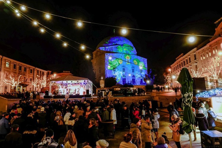 Pécsi Adventi Vásár 2026 - Kézműves- és Mesevásár a Széchenyi téren