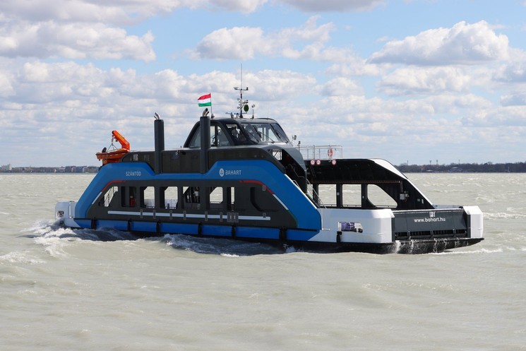 Komp Szántód 2026 - Balatoni kompátkelés Tihanyba