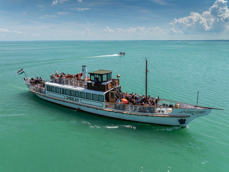 Hajókirándulás Badacsonyból menetrendi járatokkal 2026