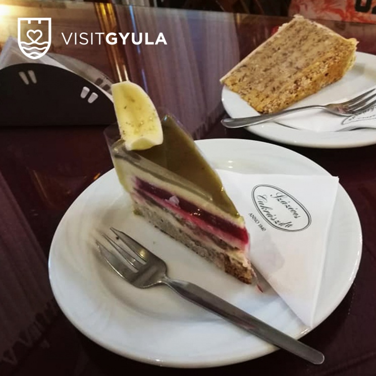 Gyulai kézműves cukrászda, látogasson el a Százéves Cukrászdába