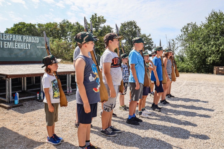 Apródok élete, hadapród képző játékos, ismeretterjesztő foglalkozás a Katonai Emlékparkban