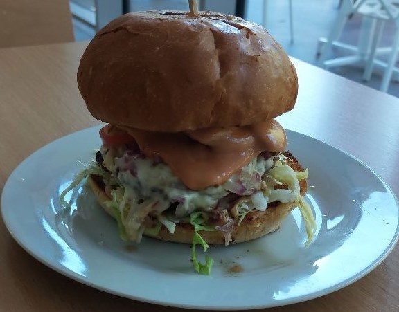 Bivaly burger kóstoló a Kis-Balatonnál, várjuk a Matula Étteremben