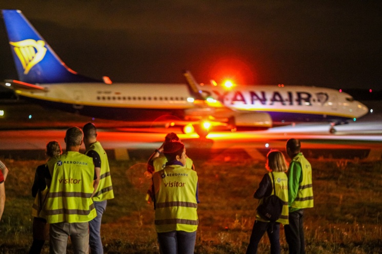 Éjszakai túra Budapesten 2026 - Repülőtér látogatás a kivilágított Liszt Ferenc repülőtéren