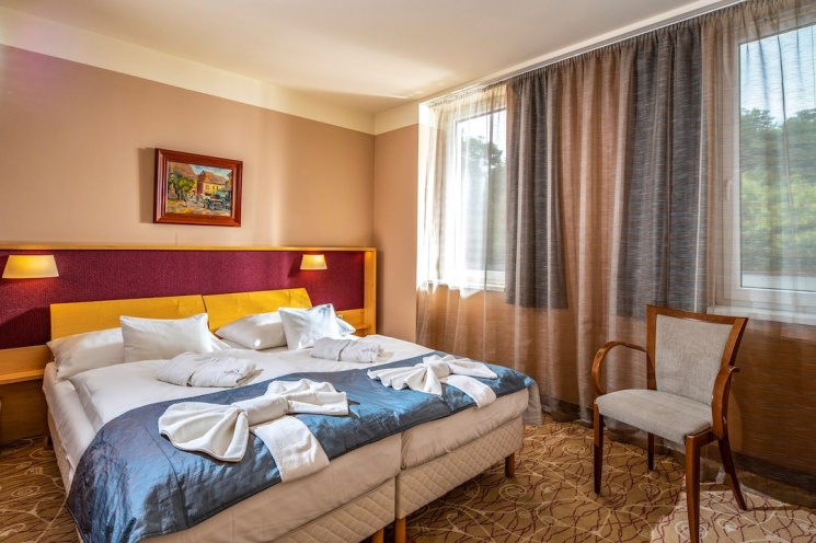 Love box hotel 18 éven felülieknek meglepetés szobabekészítéssel az erotika jegyében