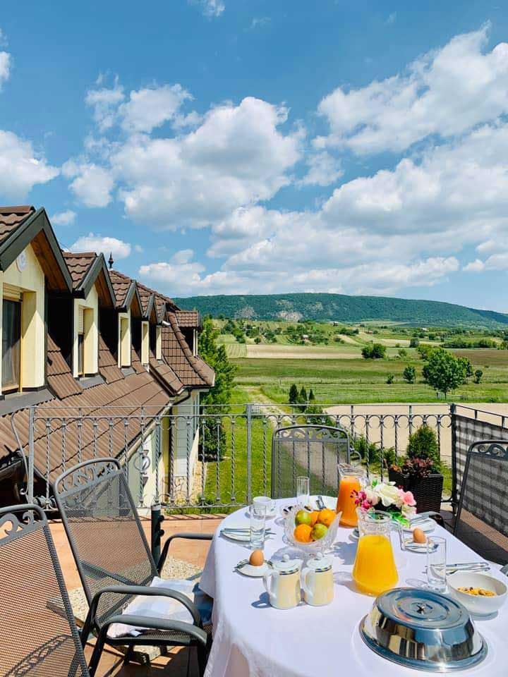 Móri Majális 2026 - Köszöntse családjával a tavaszt a Hétkúti Wellness Hotelben