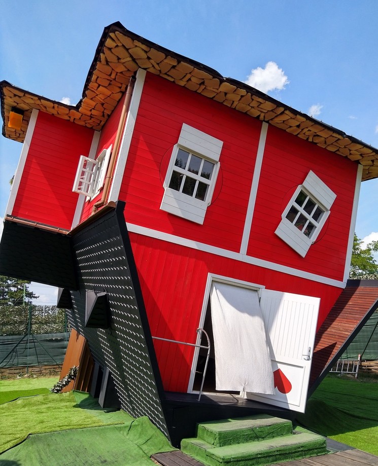 Fordított ház Siófok