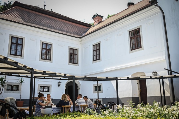 Kúria Bisztró Erdőbénye