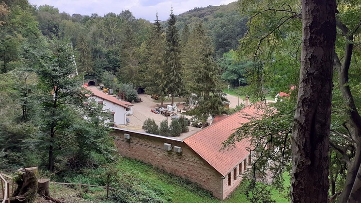 Ásvány-, Kőzet- és Őslénytár Ajka