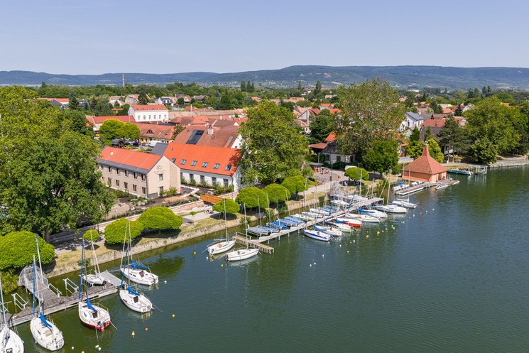 Malom és Kacsa Boutique Hotel **** Superior Tata