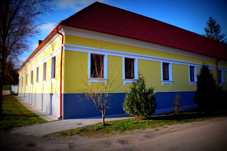 Gránás Turistaház Gánt