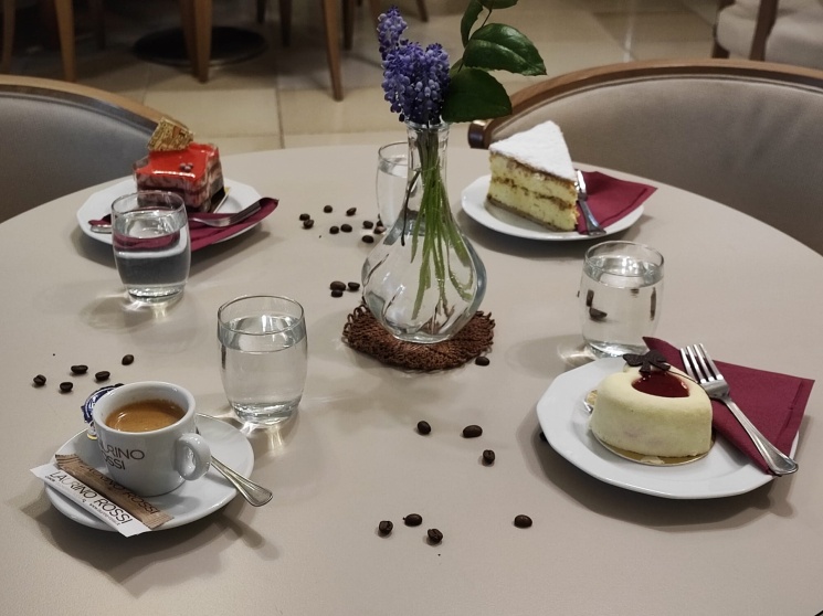 Palota Kávézó Eger