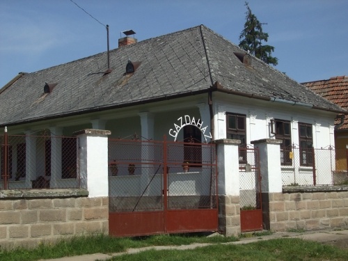 Gazdaház Cserépfalu