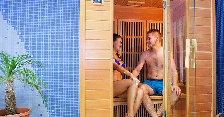 Nőnapi luxusélmény 2026 - Nőnapi feltöltődés az Aqua-Palace Fedett Élményfürdőben és a Gyógyfürdőben