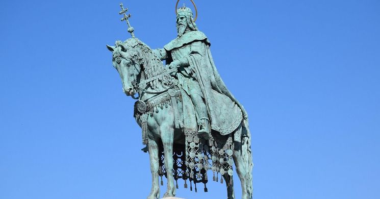 2026. augusztus 20. Várpalota - Szent István királyunk és az új kenyér ünnepe