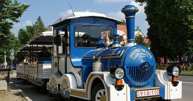 Hajdúszoboszló városnézés nosztalgia kisvonattal 2026