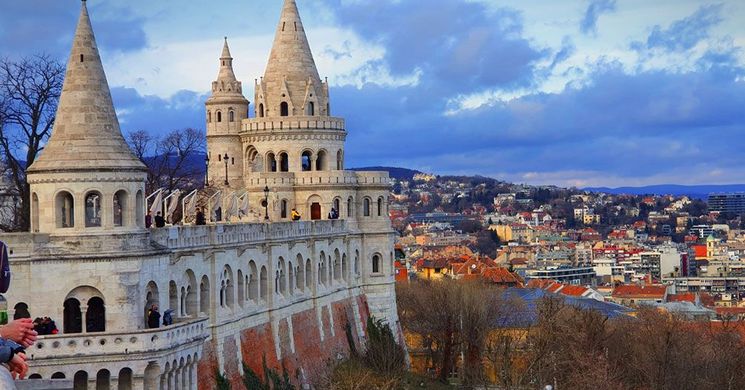 Halászbástya látogatás Budapest 2026. Várjuk a Budai Várnegyedben